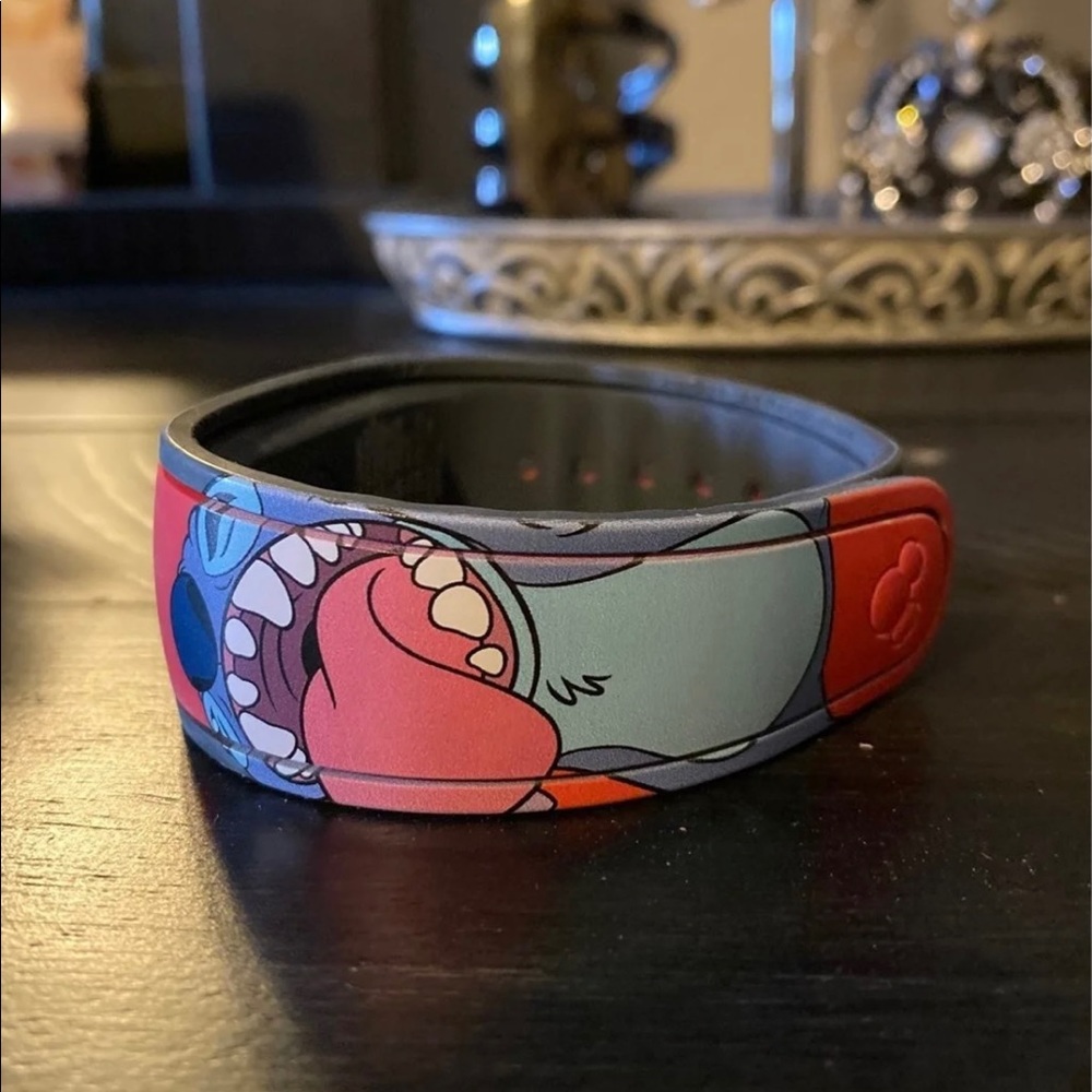 SOLD - Stitch Disney Magic Band